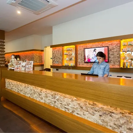 Luna Blanca & 5*
