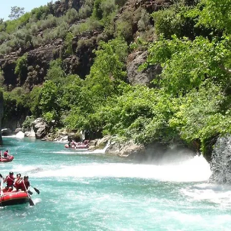 Hotel Luna Blanca &