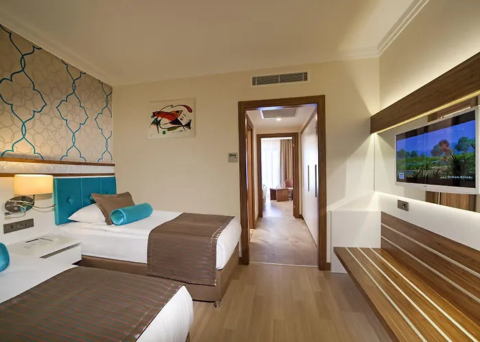 Hotel Luna Blanca & 5*