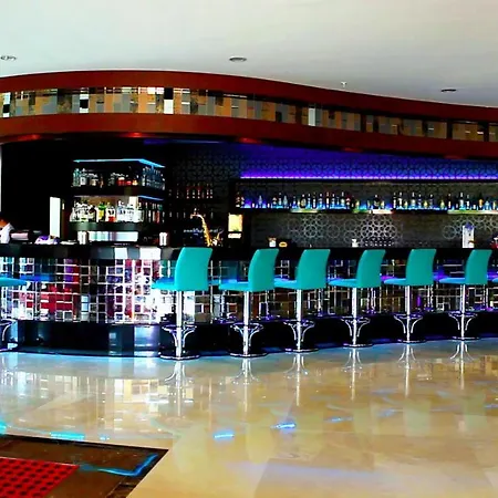 Luna Blanca & 5* 시데